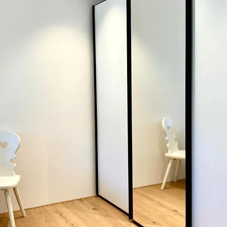 Leos Wallbergblick Apartament *